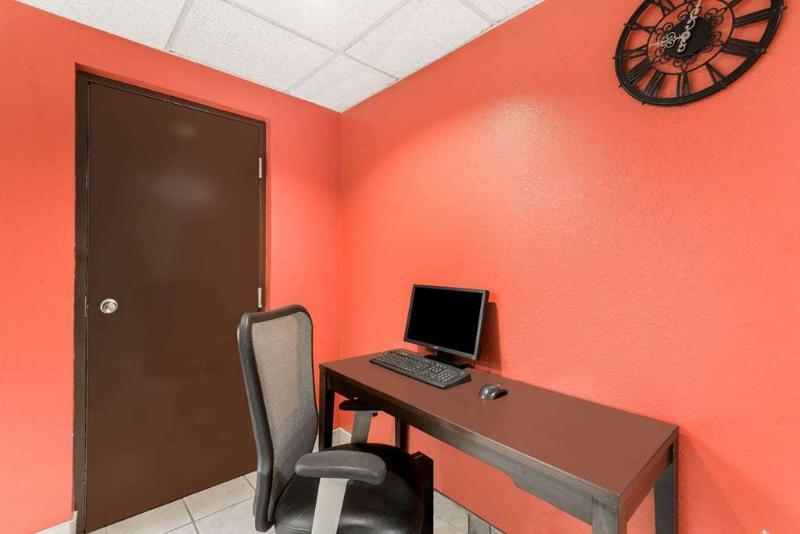 Holiday Inn Express & Suites - Milan - Sandusky Area By Ihg Ngoại thất bức ảnh