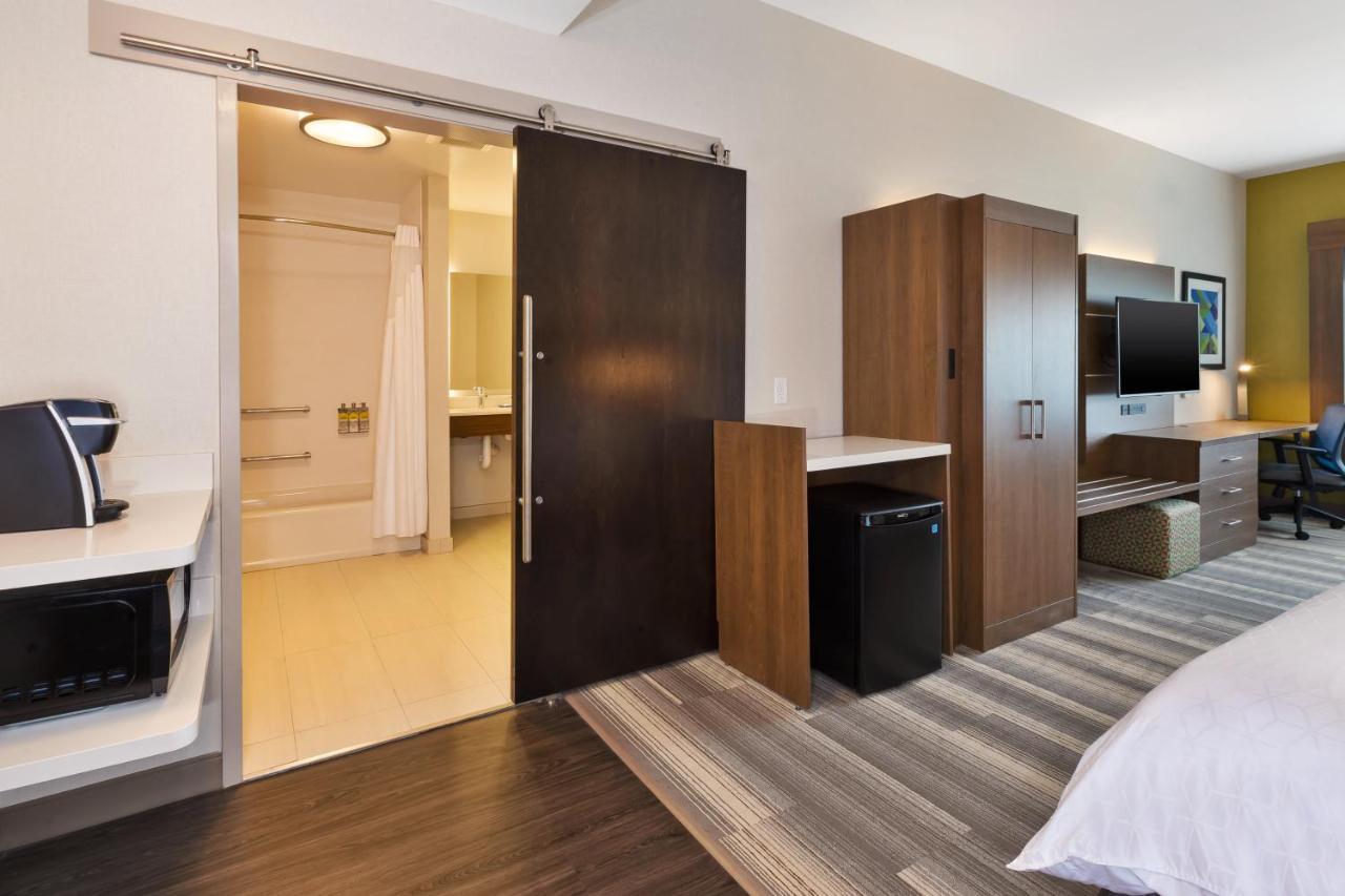 Holiday Inn Express & Suites - Milan - Sandusky Area By Ihg Ngoại thất bức ảnh