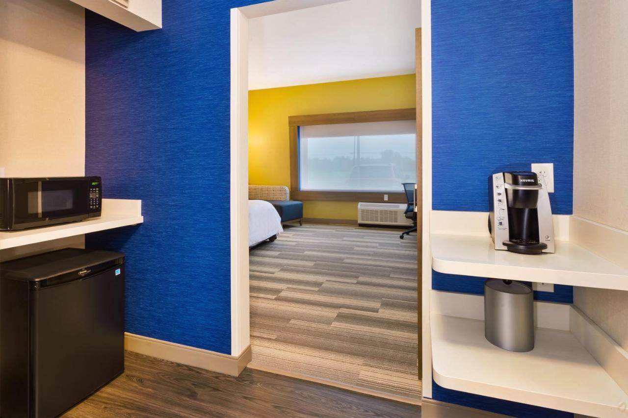 Holiday Inn Express & Suites - Milan - Sandusky Area By Ihg Ngoại thất bức ảnh
