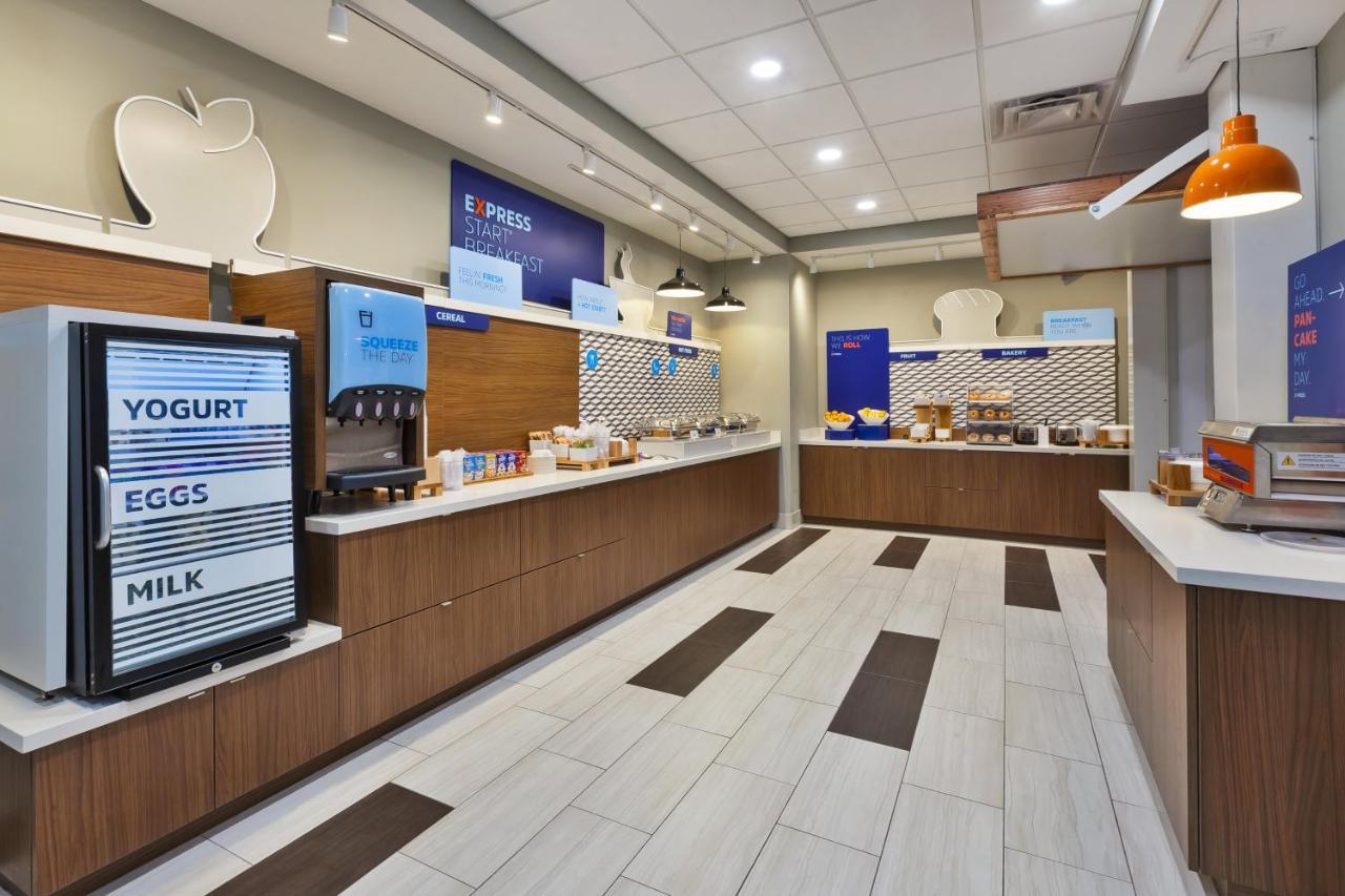 Holiday Inn Express & Suites - Milan - Sandusky Area By Ihg Ngoại thất bức ảnh
