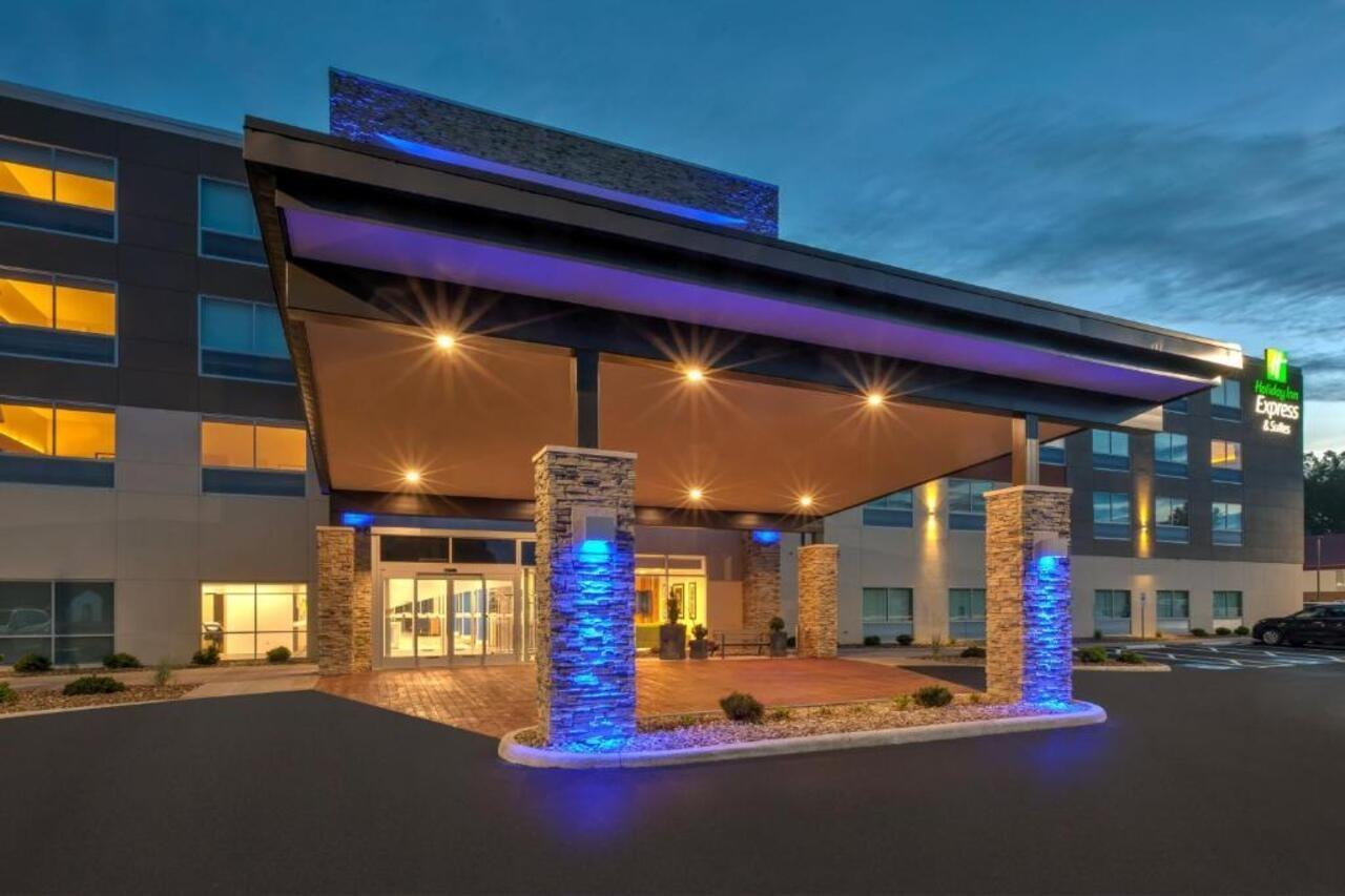 Holiday Inn Express & Suites - Milan - Sandusky Area By Ihg Ngoại thất bức ảnh